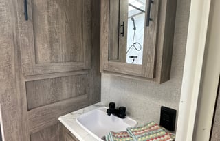 Spacious GLAMPING in “Big Gem”