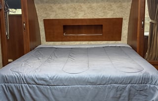 2012 Keystone 28ft Fifth Wheel