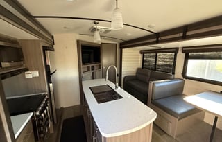 2021 CrossRoads RV Sunset Trail SS331BH