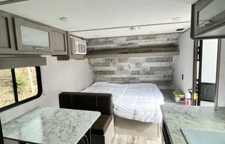 Lightweight, Pet-Friendly Bunkhouse Camper Rental