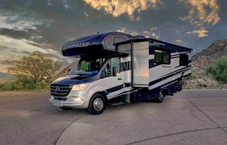 Ultimate Mercedes Couples Retreat on Wheels!