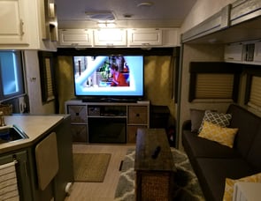 Keystone RV Hideout 28BHS