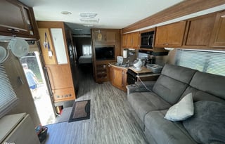 2014 Coachmen RV Pursuit 33 BH