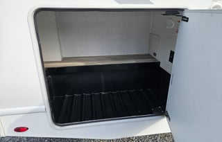 Luxury Class C Like NEW!!!