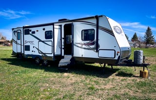 2014 Family Camper with Bunks!