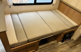 (Holiday Special) PrimeTime Avenger Bunkhouse 26BK