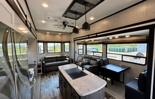 2023 Cross Roads RV Hampton HP370FDL