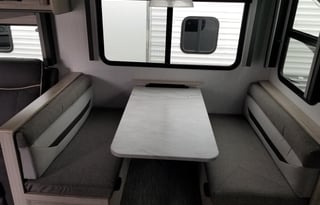 2022 Twilight 280 Signature