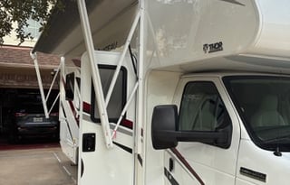 2021 Thor Motor Coach Chateau 25V