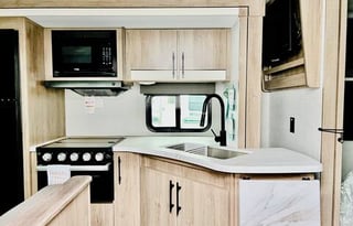 2023 Grand Design Imagine XLS 23BHE