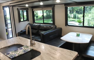 2020 Coachmen RV Spirit Ultra Lite 3379BH