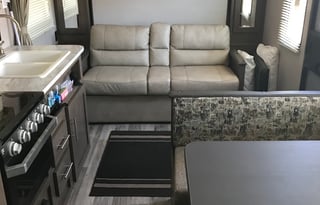 2019 Keystone Hideout