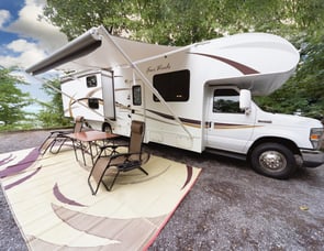 Thor Motor Coach Four Winds 31A