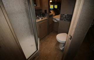 2018 Chateau 31E Bunkhouse 5 TV's