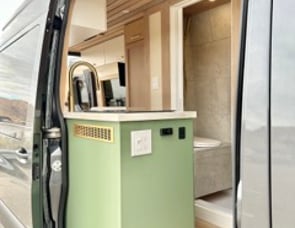 Mercedes-Benz Mercedes-Benz Sprinter 2500