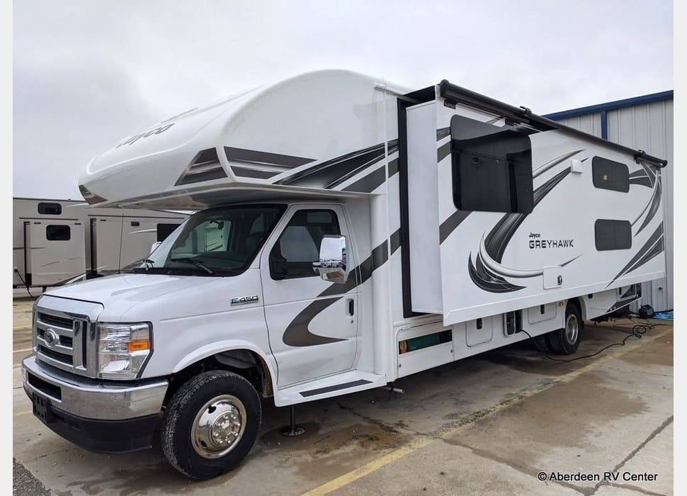 Class C Motor Home rentals in Pembroke Pines