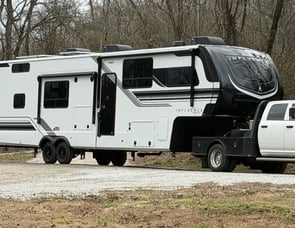 Grand Design Influence 3804DS