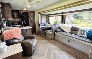 Trailer Swift - 2021 Forest River RV Salem 27RK