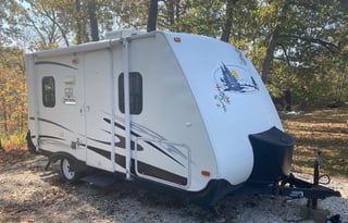 JJ’s Rv Rental Zeppelin 181 2-person Oasis