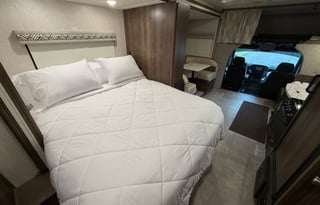 Mercedes Prism | Class C | St Augustine RV Rental