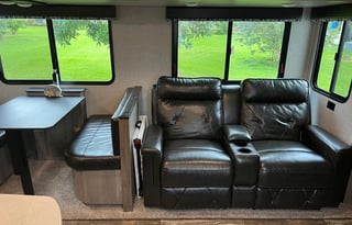 2020 Keystone RV outlander 2020