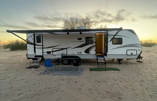 2021 Keystone Cougar 29BHS fully loaded and bunks