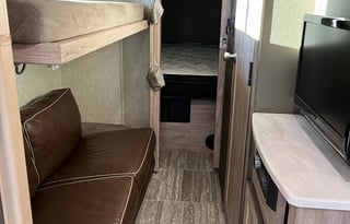 2019 Forest River RV Sunseeker LE 3250DSLE