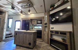 2022 Forest River RV Wildwood Heritage Glen 353BED
