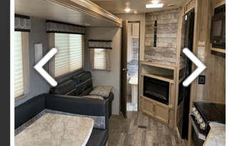 2021 Catalina Legacy Edition Floorplan: 263BHSCK