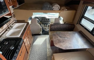 Comfortable RV with Slide-Outs - Jayco Redhawk