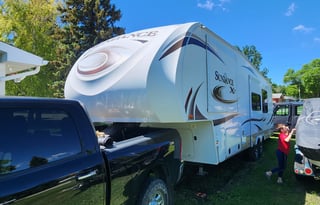 5th Wheel Camper Rental on Famous Devils Lake ND!