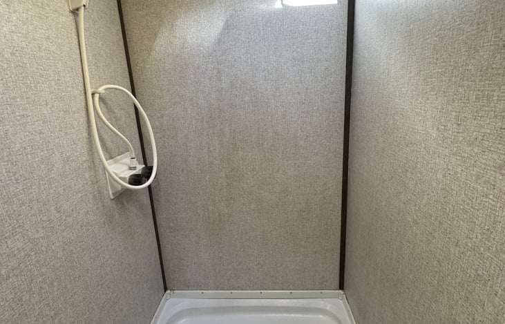 Full size RV shower.