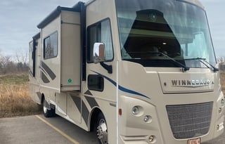 2017 Winnebago Vista LX 30T