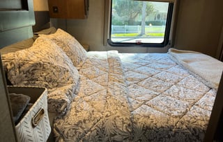 Ideal Family Getaway-Bunks (6 beds) solar, pets ok