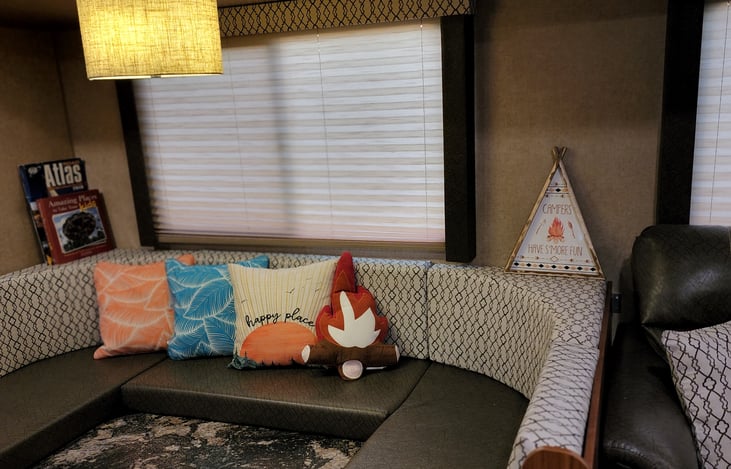 Dining area or sitting area