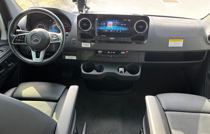 Instrument Cluster w/10.25 " Touchscreen, Sat/Nav SiriusXM Radio, Acoustic Package, Wireless Charging Capabilities and more!