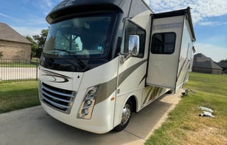 2020 Thor Ace 33.1 - La Dolce Vita