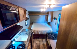 2016 Keystone RV Summerland Mini 1700FQ