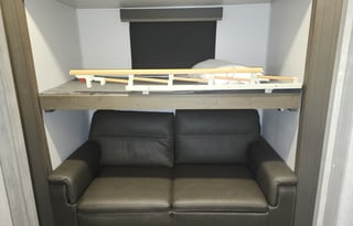 Cougar 5th Wheel Camper