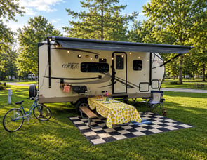 Forest River RV Rockwood Mini Lite 2104S