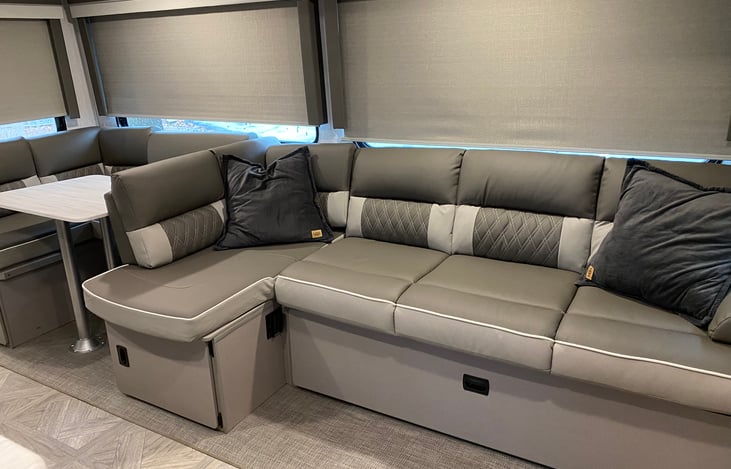 Versa-lounge with sofa space maximized