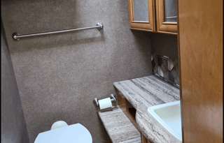 2017 Thor Motor Coach Quantum RQ29