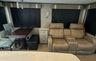 Jayco Northpoint Fifth Wheel - OMNE1063