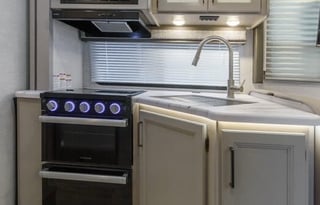 C21*NEW* 2025 Chateau Sleeps8 Luxury Private Suite