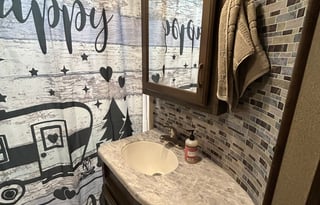 Stationary cozy couples Ozark getaway retreat