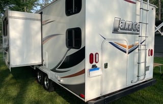 Lance 2185, Sleep 7 w/Triple Bunk, Fully Stocked
