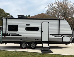 Dutchmen RV Coleman Lantern LT Series 202RD