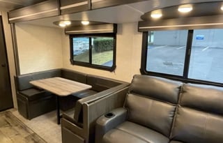 2022 CrossRoads RV Cruiser Aire CR33BHB