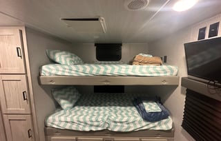 Pocono Camping: Big Family, Zero Hassle!!