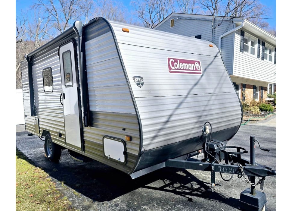 Travel Trailer rentals in Newton